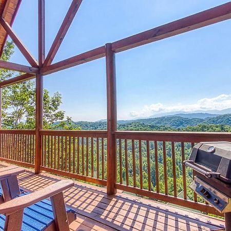A Higher Calling, 1089 Of Free Area Attraction Tickets For Each Paid Day, Dollywood And More! 鸽子谷 外观 照片
